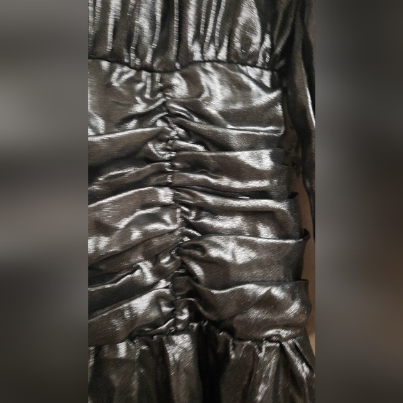 Bar Ill Women's Metallic Lamé Blouson Mini Dress silver. Size small - Picture 7 of 13